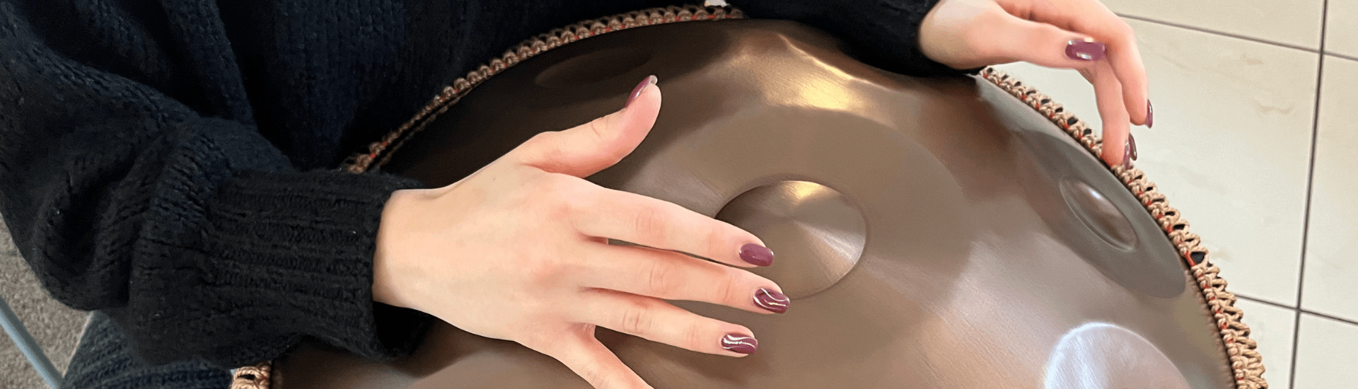 Corso Handpan Livello Base: perché scegliere un corso di gruppo con Vibrasonic - VibraSonic Music Store