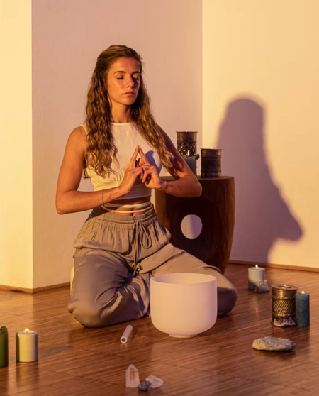 9'' White Quartz Crystal Singing Bowl | A4 Note - Third Eye Chakra